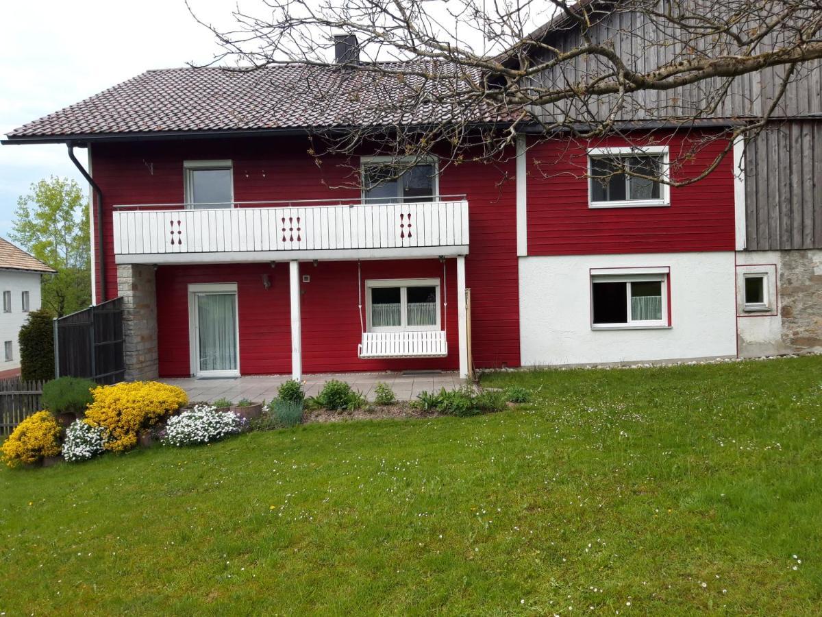 Ferienwohnung Im Seidlerhof Mit Balkon Und Garten Rohrnbach Luaran gambar