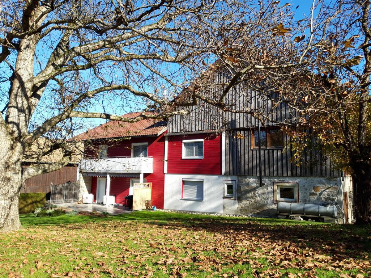 Ferienwohnung Im Seidlerhof Mit Balkon Und Garten Rohrnbach Luaran gambar